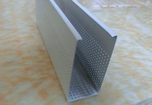 沖孔鋁方通